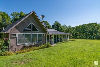 1699 Lake Shore Rd, Essex, NY 12936