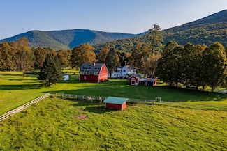 3402 Vermont Route 313 W, Arlington, VT 05250