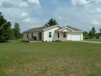 2129 Labrador Ln, Grawn, MI 49637
