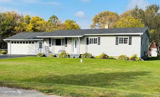 2048 Hillsdale Dr, Davison, MI 48423