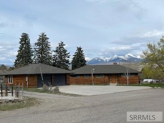 209 Augusta Ave, Salmon, ID 83467