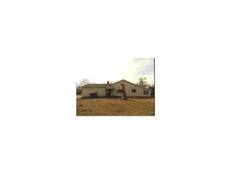 700 G St, Deep Water, MO 64740
