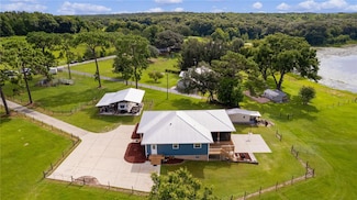 4114 Dove Valley Ln, Lady Lake, FL 32159