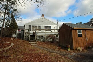 10 Glen Ave, Wareham, MA 02571