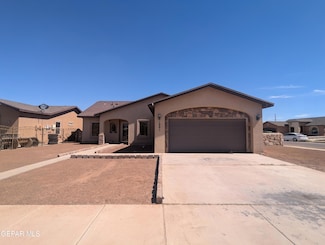 1001 Half Moon Pass, El Paso, TX 79927