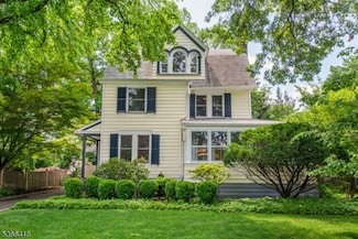 214 Inwood Ave, Montclair, NJ 07043
