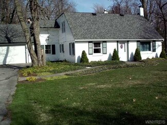 4661 Overlook Dr, Buffalo, NY 14221
