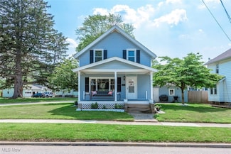 611 West St, Amherst, OH 44001