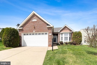 16919 Four Seasons Dr, Dumfries, VA 22025
