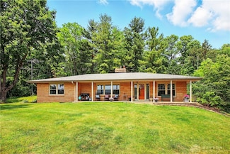 2590 Ross Ln, Springfield, OH 45502