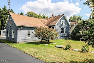 590 Ruth Ave, Leavittsburg, OH 44430