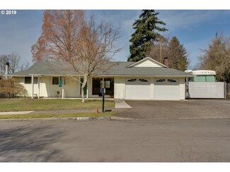 21035 SE Main Dr, Gresham, OR 97030