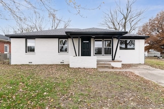 1300 NE 4th St, Pryor, OK 74361