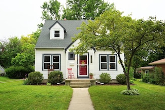 4935 N 73rd St, Milwaukee, WI 53218