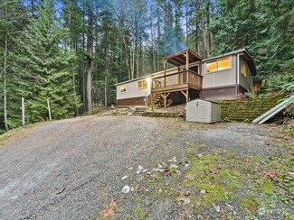 1808 Swamp Creek Ln, Bellingham, WA 98226