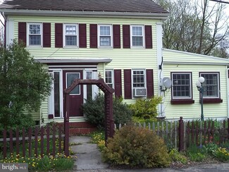 125 North St, Millheim, PA 16854
