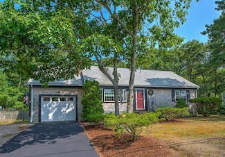 102 Pine View Dr, Cotuit, MA 02635