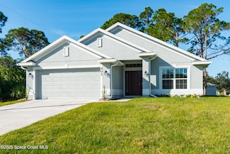 947 Ais St SW, Palm Bay, FL 32908