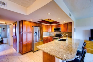 4906 Victoria Dr Unit 413, Cape Coral, FL 33904