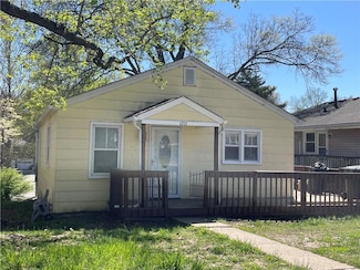 1201 Spruce St, Leavenworth, KS 66048
