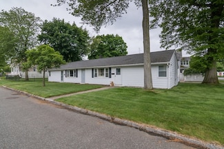 6 Rosemont St, Springfield, MA 01108