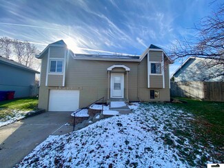 14017 Virginia St, Omaha, NE 68138