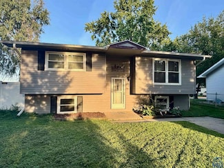 2 Union Ct, North Sioux City, SD 57049