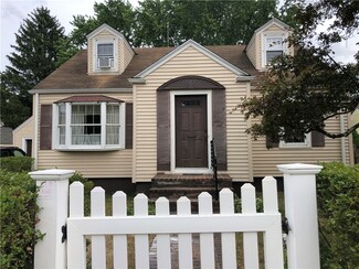 120 Beech St, Woonsocket, RI 02895