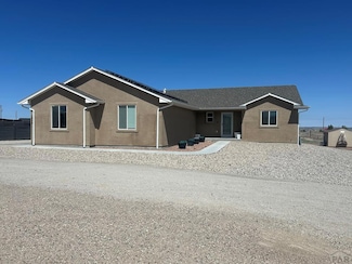 1656 N Calle Rosa Dr, Pueblo West, CO 81007