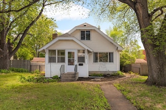 4223 40th Ave N, Robbinsdale, MN 55422