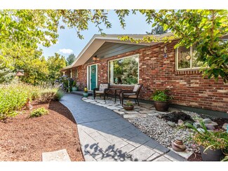 11003 SE Stanley Ave, Milwaukie, OR 97222