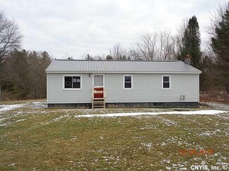 46 Graves Rd, Central Square, NY 13036