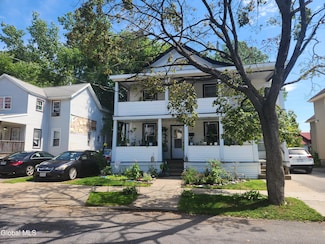 21 Walnut St, Glens Falls, NY 12801