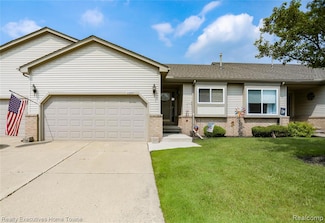 53293 Butternut St Unit 205, Chesterfield, MI 48051