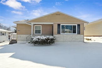 1503 14th Ave SW, Cedar Rapids, IA 52404