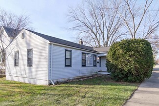 2700 Gideon Ave, Zion, IL 60099