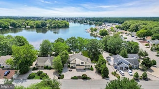 35 Tahoe Ln, Manahawkin, NJ 08050