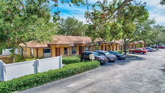 966 22nd Ave S Unit 110, Saint Petersburg, FL 33705