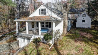 606 1st St, Hawley, PA 18428