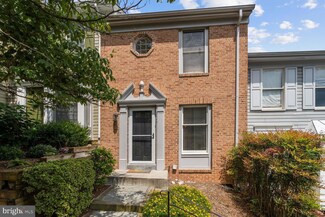 5047 9th St S, Arlington, VA 22204