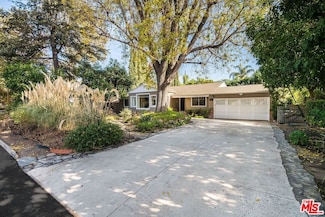 4538 Lemp Ave, North Hollywood, CA 91602