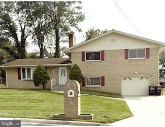 6411 Gifford Ln, Temple Hills, MD 20748