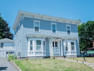21 Burnap St, Fitchburg, MA 01420