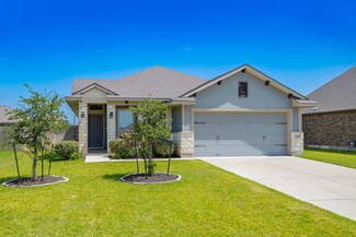 7708 Links Ln, Navasota, TX 77868