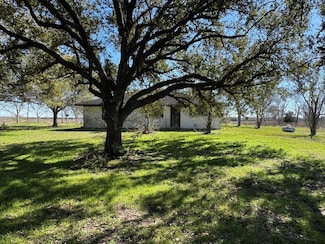 7181 Fm 1300 Rd, Louise, TX 77455
