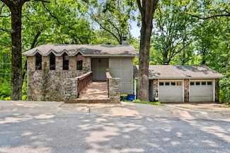 2213 Cedar Creek Rd, North Little Rock, AR 72116