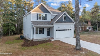 355 N Gaines St, Southern Pines, NC 28387