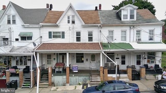 231 S Poplar St, Mount Carmel, PA 17851