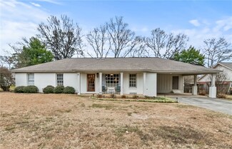 2584 Twin Manor, Northport, AL 35476
