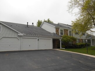 18 Waterbury Ln Unit L2, Schaumburg, IL 60193